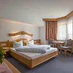 Mehlerhof 아파트 *