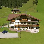 Mehlerhof Apartamento Tux